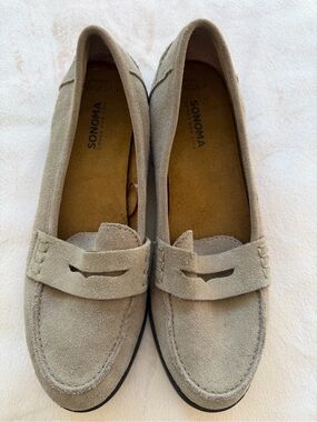 Kohl's PETYASTONE tan leather slip-on loafers